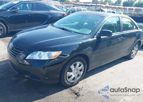 2007 Toyota Camry Ce z USA, uszkodzony, nr VIN 4T1BE46K17U040063